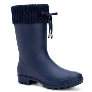 Rain boots. Brand new